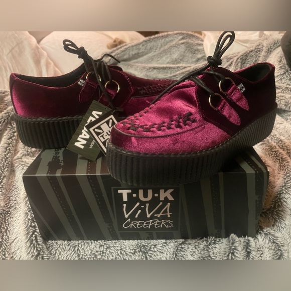T.U.K VIVA Creepers, deep wine/burgundy velvet 8Mens 10Ladies - Picture 2 of 6